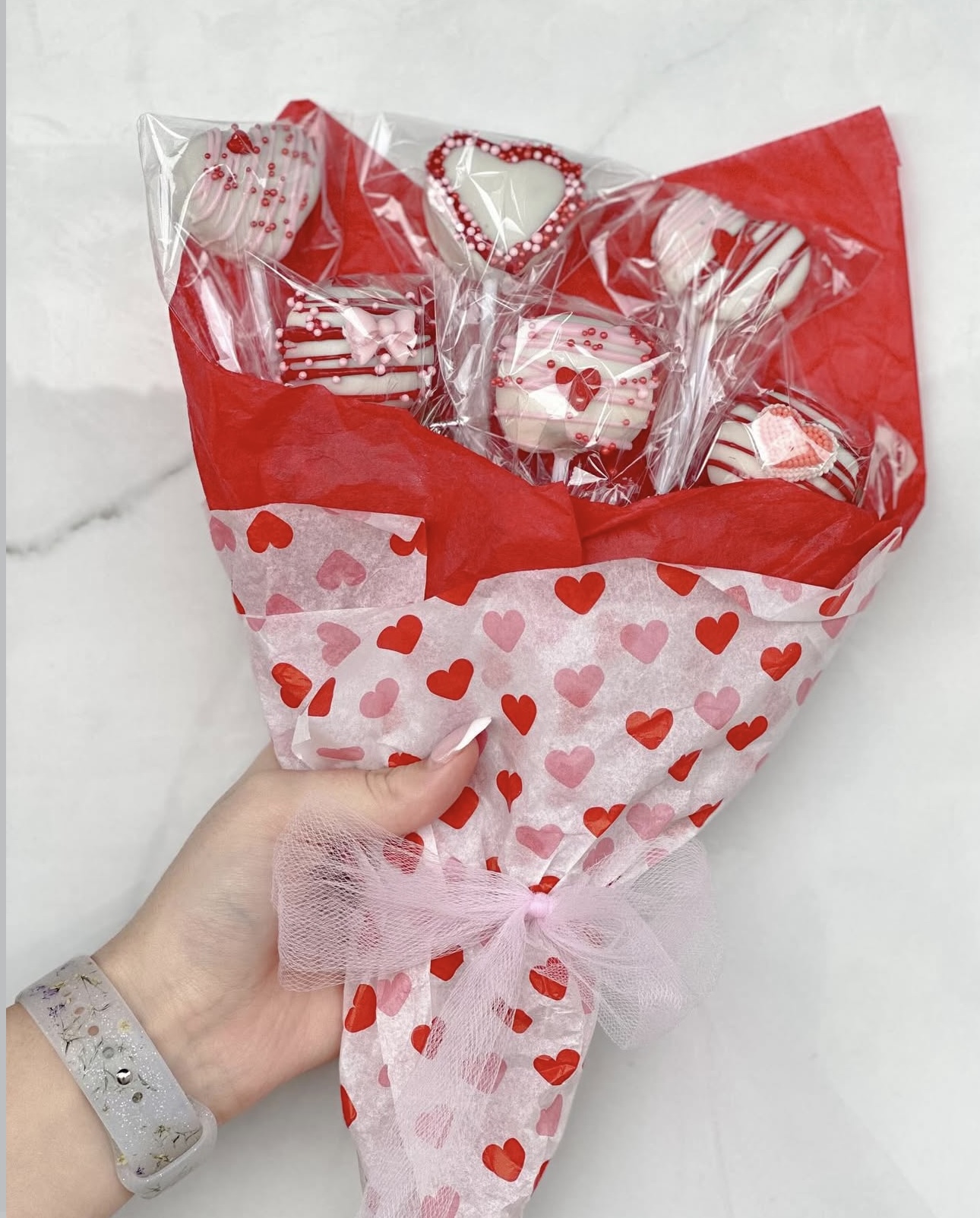Valentines Cake Pop Bouquet